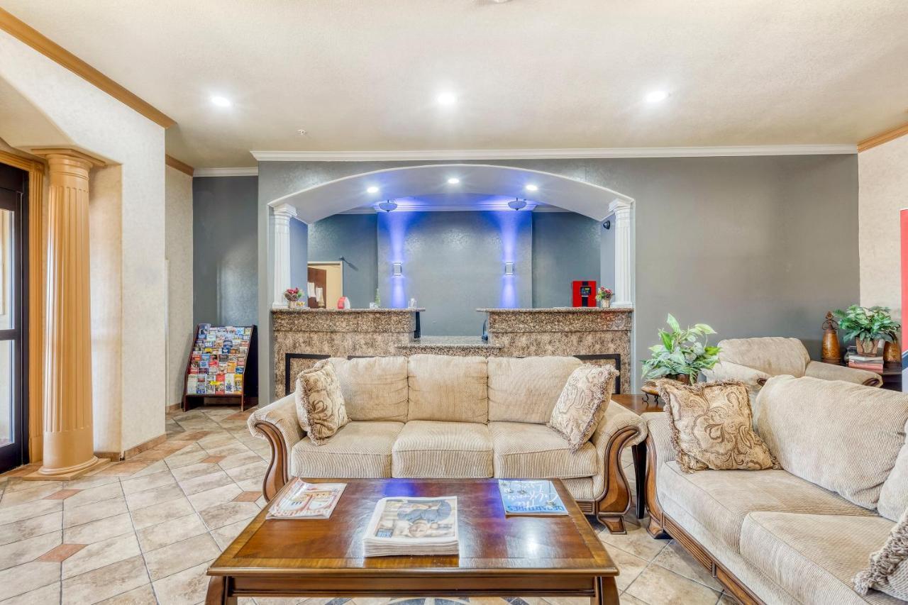 Oyo Townhouse Wichita Falls West Εξωτερικό φωτογραφία