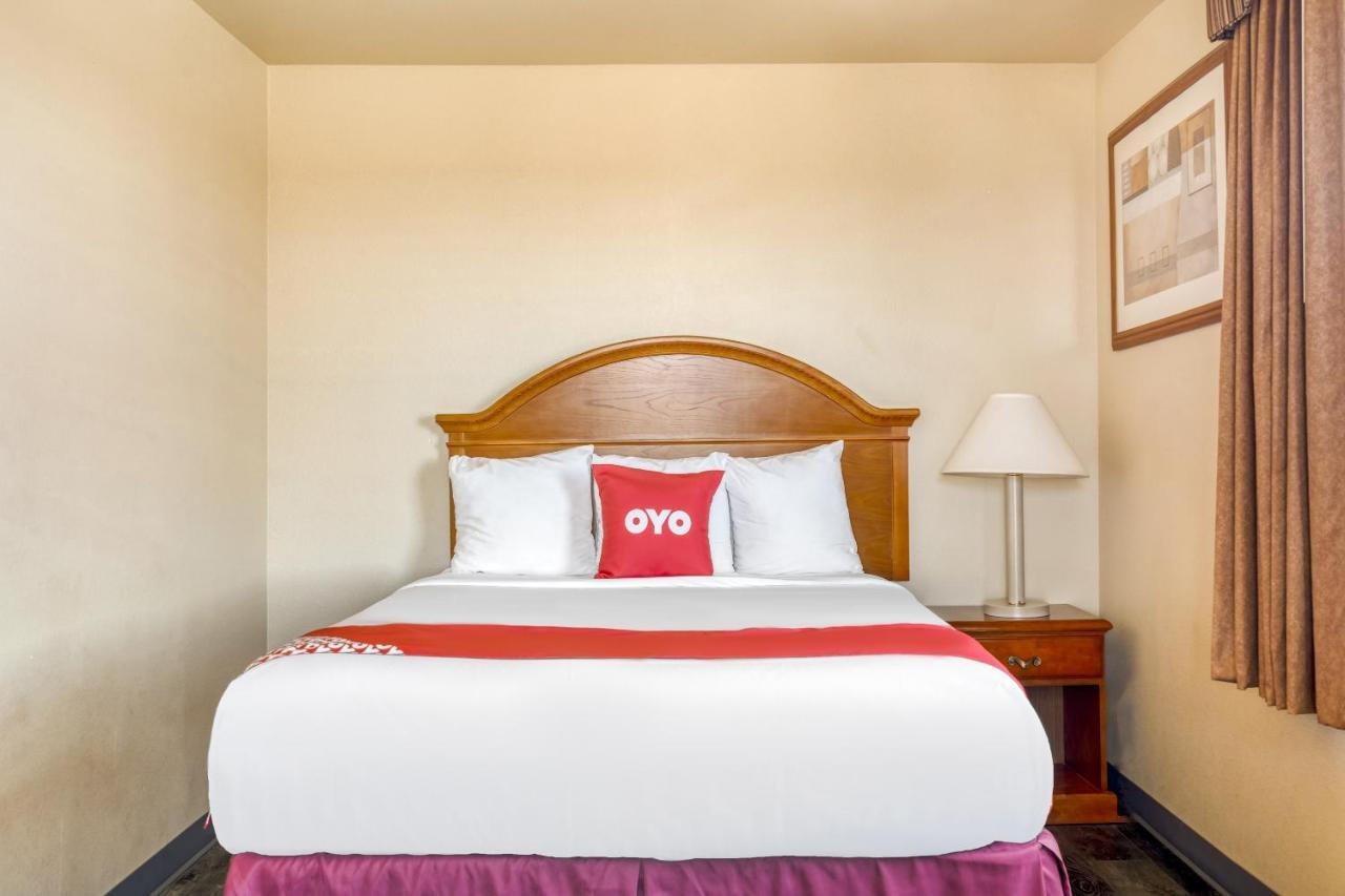 Oyo Townhouse Wichita Falls West Εξωτερικό φωτογραφία
