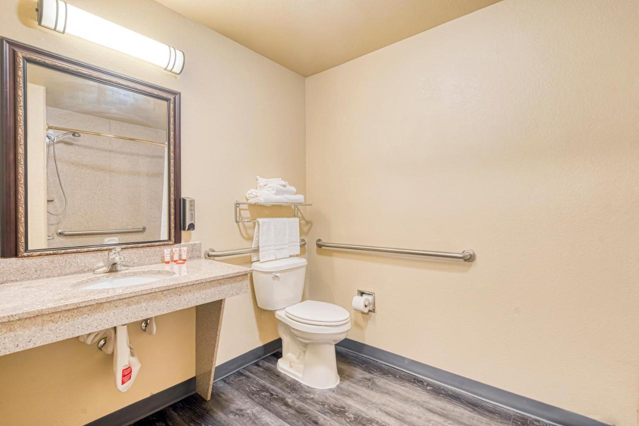 Oyo Townhouse Wichita Falls West Εξωτερικό φωτογραφία