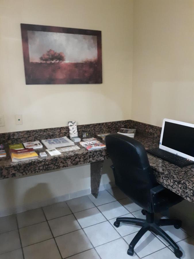 Oyo Townhouse Wichita Falls West Εξωτερικό φωτογραφία